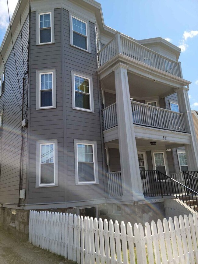 Building Photo - 57 Austin St