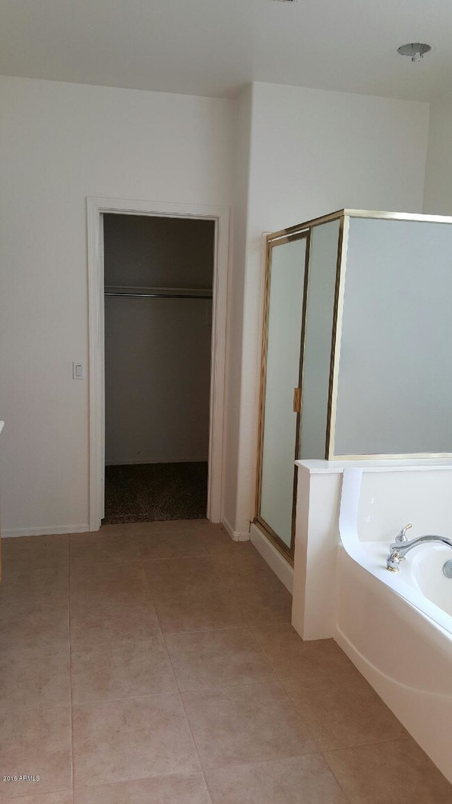 Building Photo - 12629 W Hollyhock Dr
