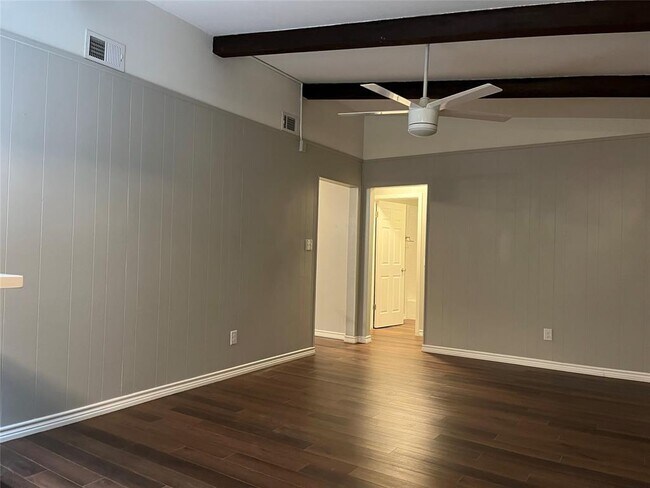 Building Photo - 1619 Cripple Creek Dr