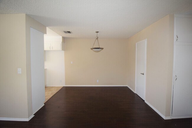 Building Photo - The Californian Apartments