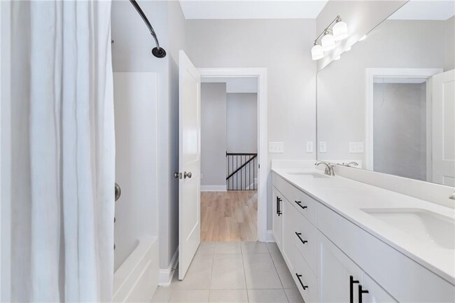 Building Photo - 1859 Commons Pl NW