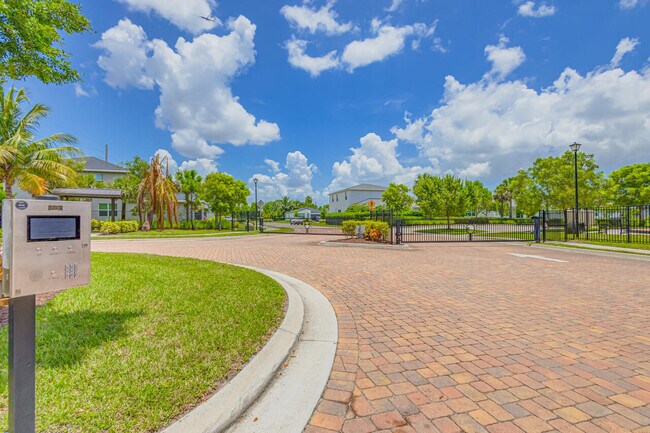 Building Photo - 6439 Trails Of Foxford Ct