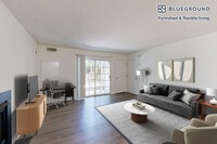 Building Photo - 313 Avalon Cir