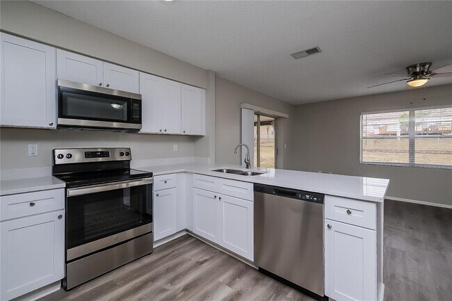 Building Photo - 4415 Tiffin Ave