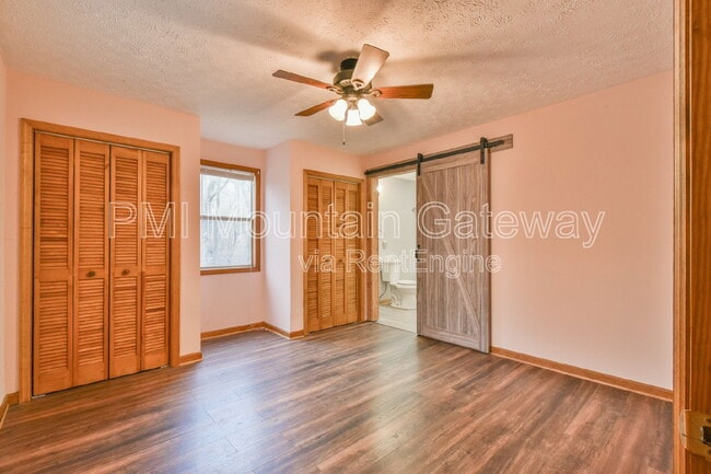 Building Photo - 495 Washboard Rd