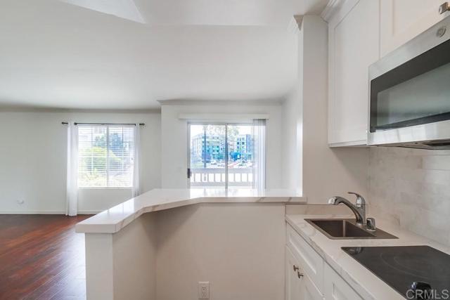 Building Photo - 3950 Cleveland Ave