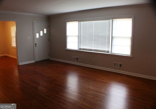 Building Photo - 106 Oakhurst St