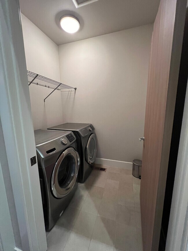 Building Photo - 13110 SE 219th Pl