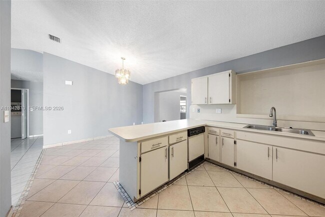 Building Photo - 2348 SW 138th Pl