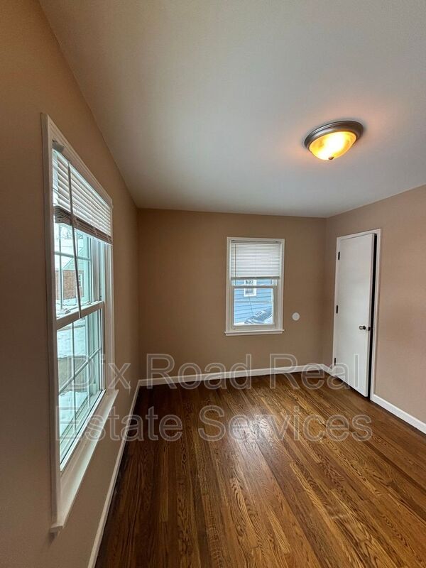 Building Photo - 7822 Eustis Ct