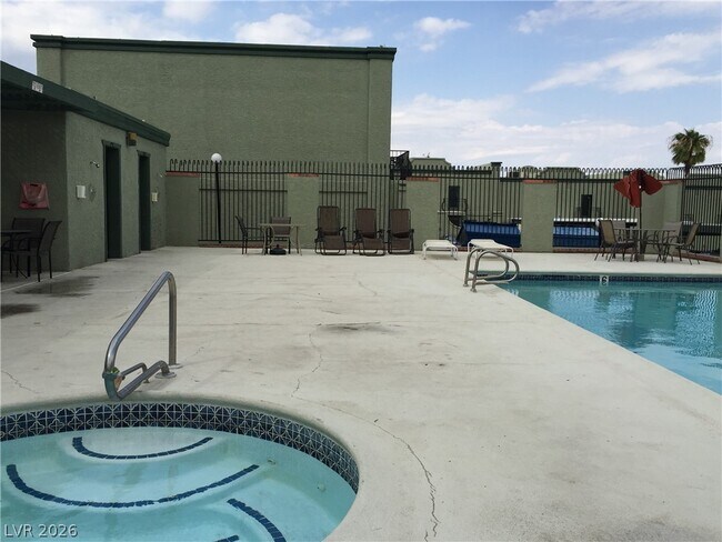 Building Photo - 7030 Burcot Ave