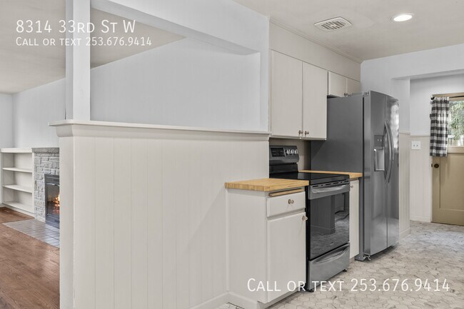 Building Photo - 8314 33rd St W