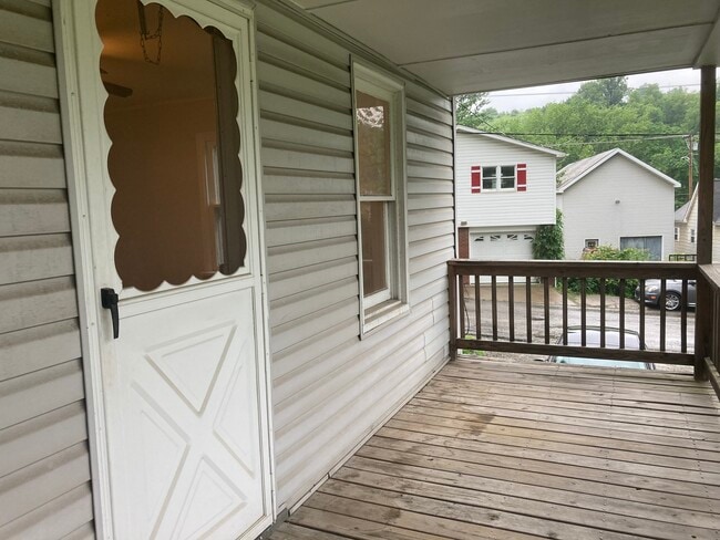 Building Photo - 6028 Penn St