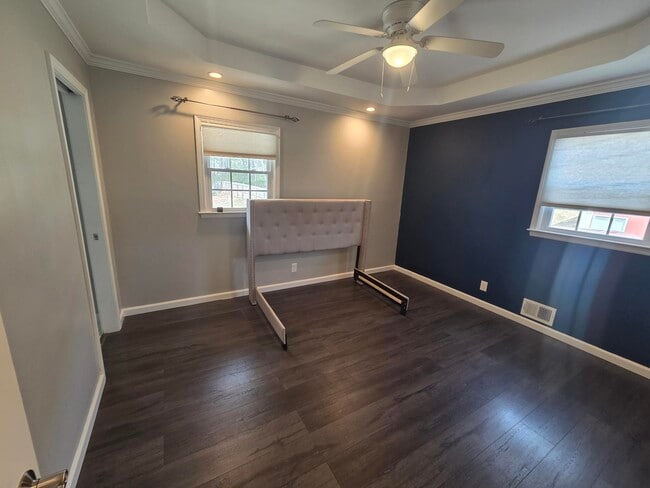 Building Photo - 4064 Cedar Knoll Dr