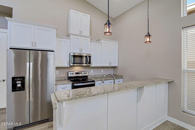 Building Photo - 1031 Vinton Ave