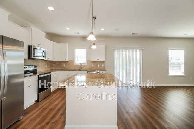 Building Photo - 875 Curlew Cir