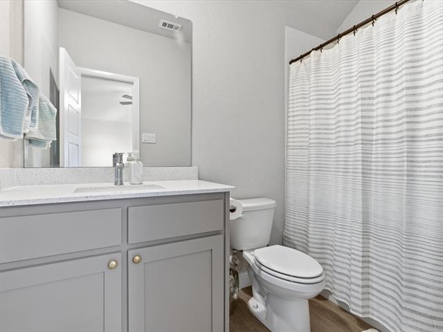 Building Photo - 2012 13th St