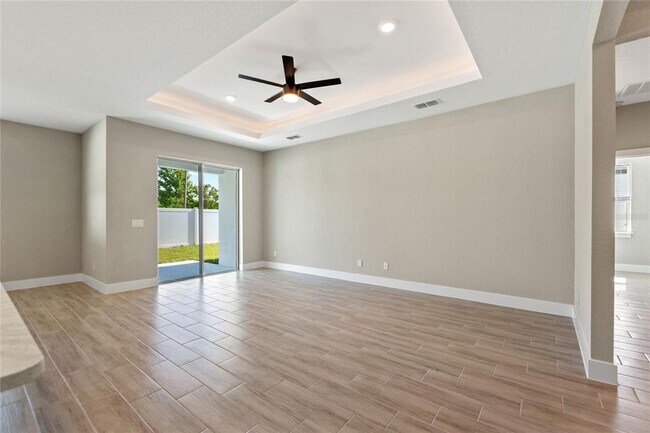 Building Photo - 326 Royal Palm Wy