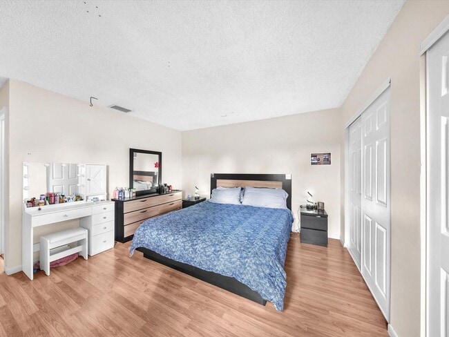 Building Photo - 2496 NW 99th Ave