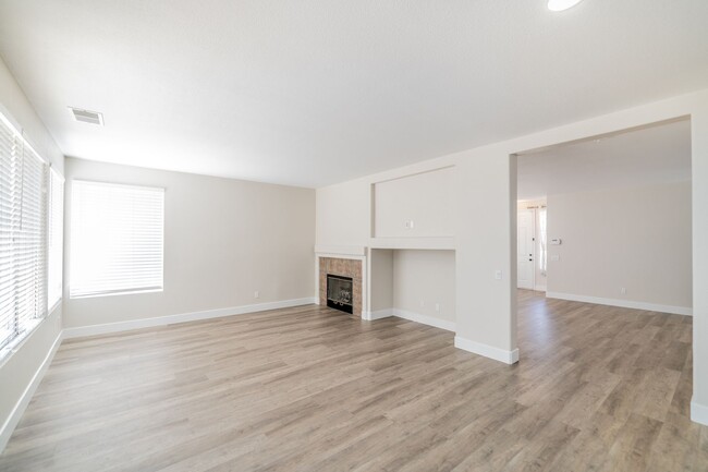 Building Photo - Welcome to 40048 Malacca Way, Murrieta – Y...