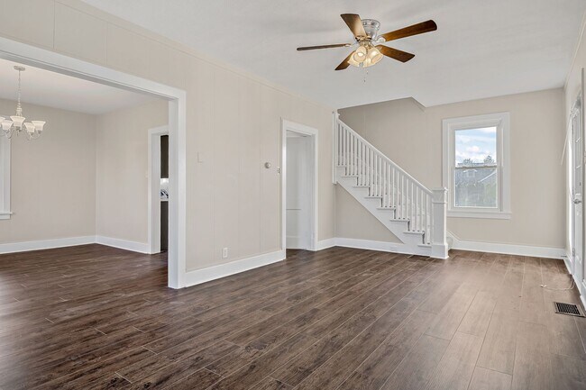 Building Photo - 206 Hershey Rd