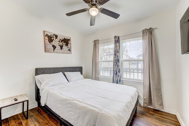 Building Photo - 2720 Truxillo St