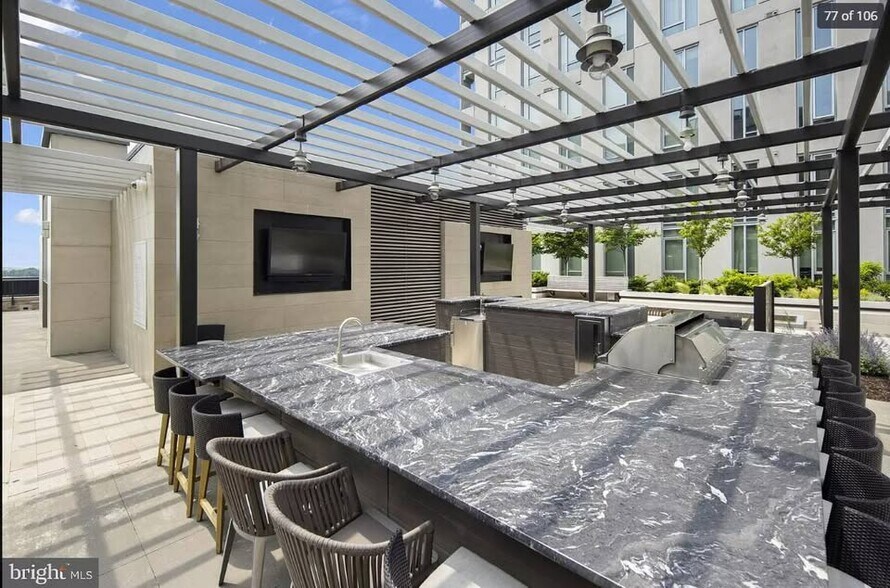 Skypark - 1650 Silver Hill Dr