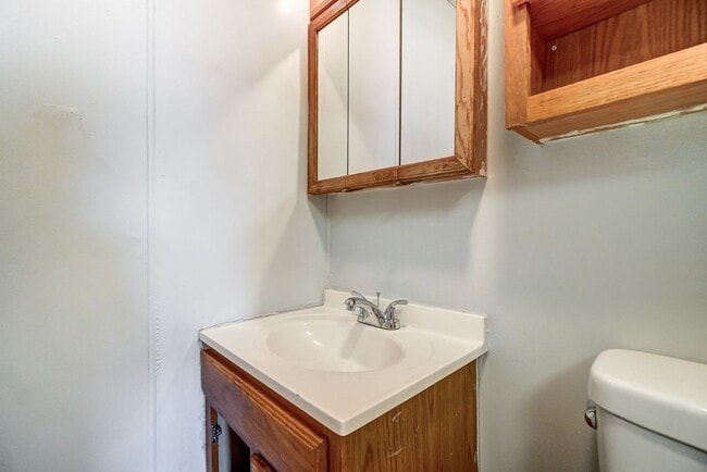 Building Photo - 29 N Main St