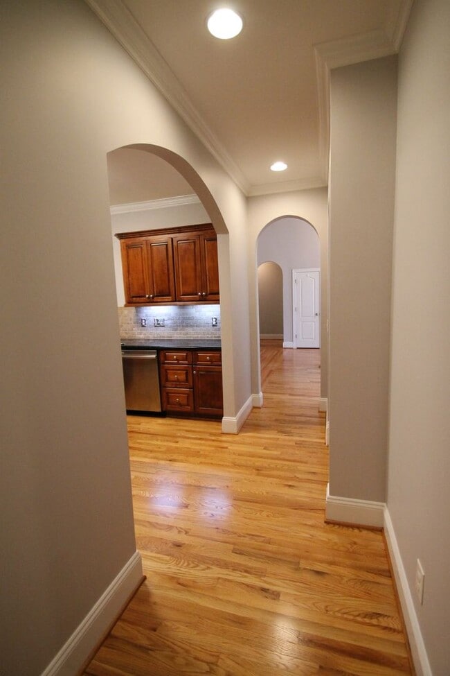 Building Photo - Exclusively Offered By Muse Realty Rentals, LLC