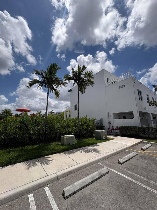 Building Photo - 6450 NW 102nd Ct