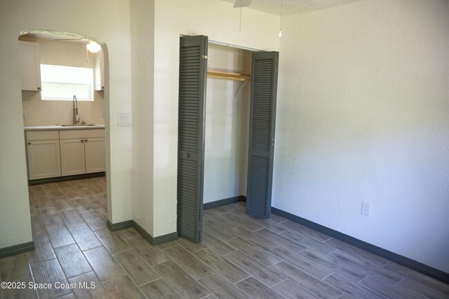 Building Photo - 2848 Shwonda Ave NE
