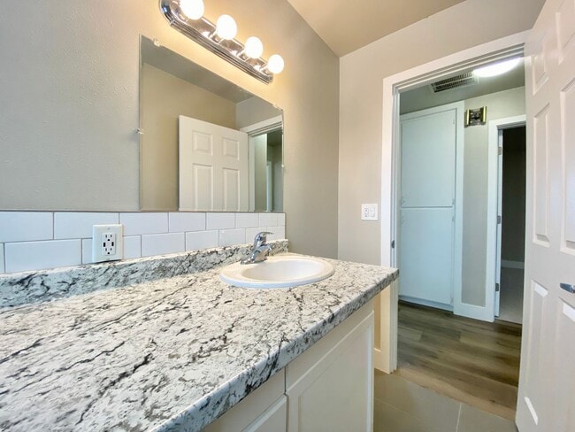 Building Photo - Renovated Home Surrounded By Scenic Orchard Bliss