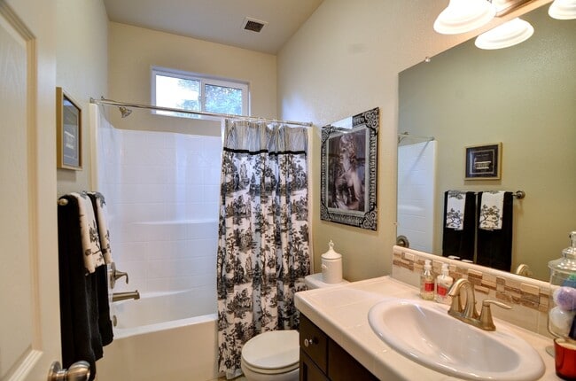 Building Photo - Harlan Ranch Home for Lease -