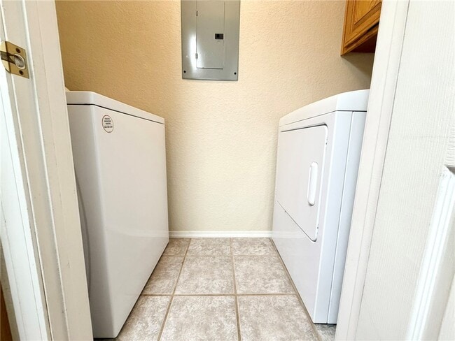 Building Photo - 508 NW 5th St