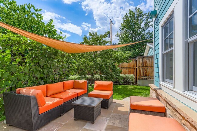 Building Photo - Beautiful Fully Furnished New Build in New...