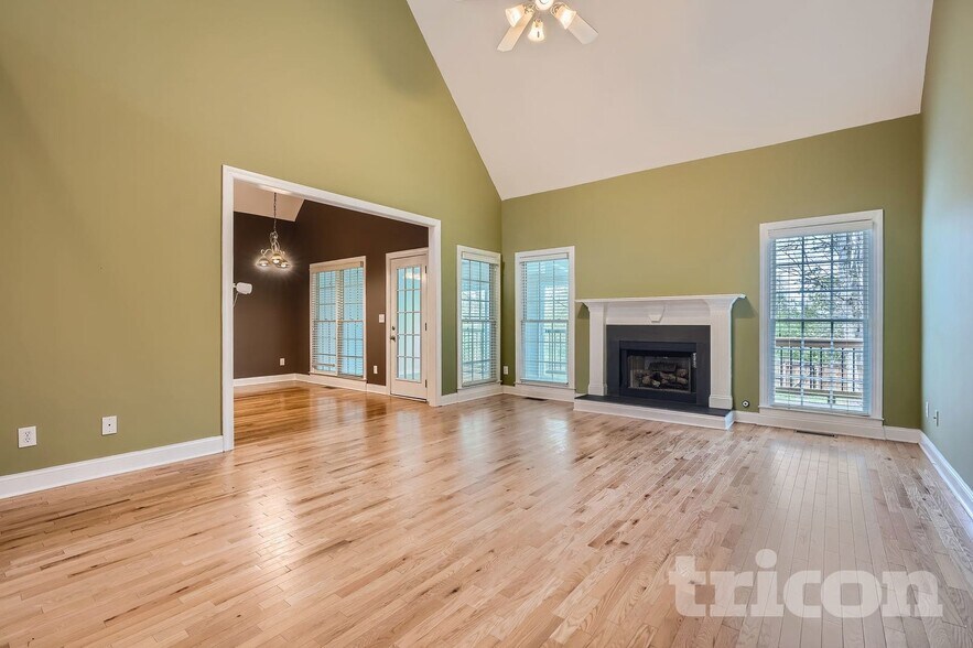 Building Photo - 1231 Brentwood Ct