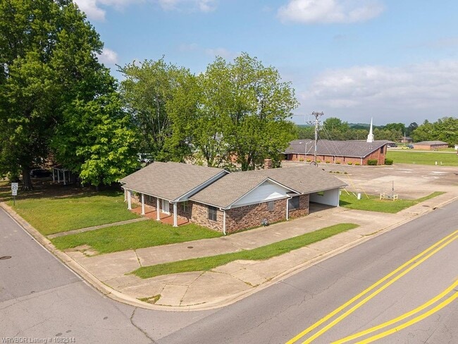 Building Photo - 100 Meadow Pl