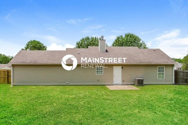 Building Photo - 3 Bedroom Pet-Friendly Home in Toney, AL with Main Street Renewal