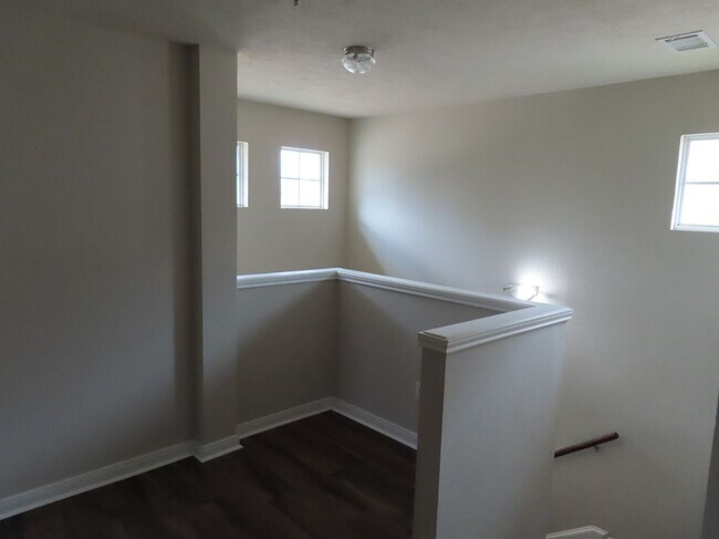 Building Photo - 4107 McFarland Dr