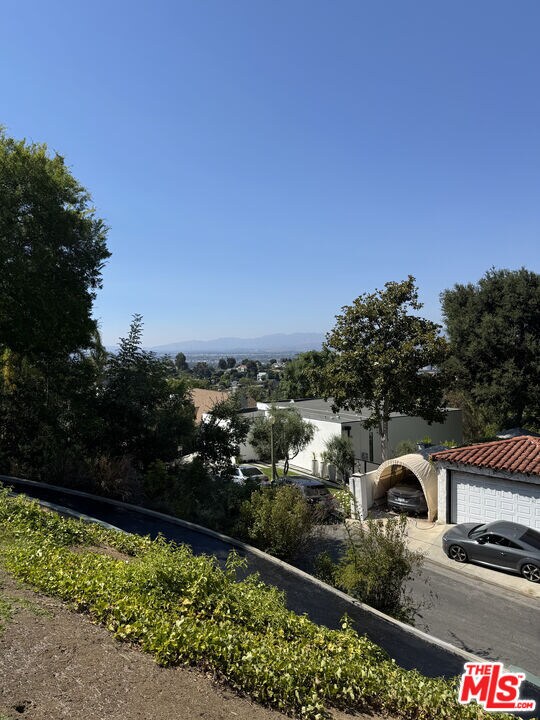 Building Photo - 3392 Tareco Dr