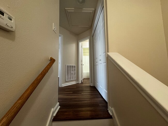 Building Photo - 24595 Gilbert Dr