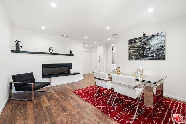 Building Photo - 6432 W 86th Pl