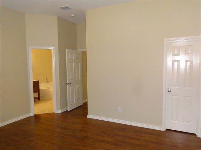 Building Photo - 4848 Carrotwood Dr