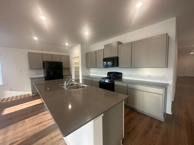 Building Photo - 167 Jeffers