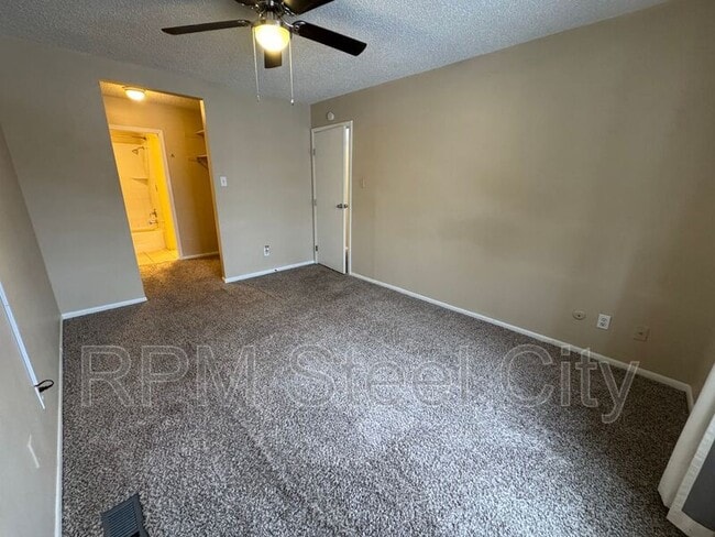 Building Photo - 118 Scotland Rd