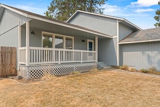 Building Photo - Single-Family Residence for rent in south ...