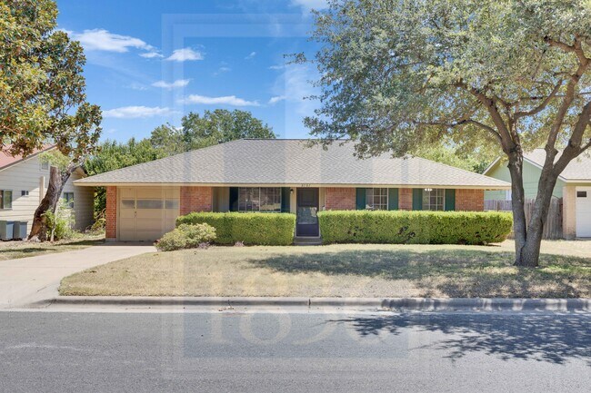Primary Photo - 8701 Clarewood Dr