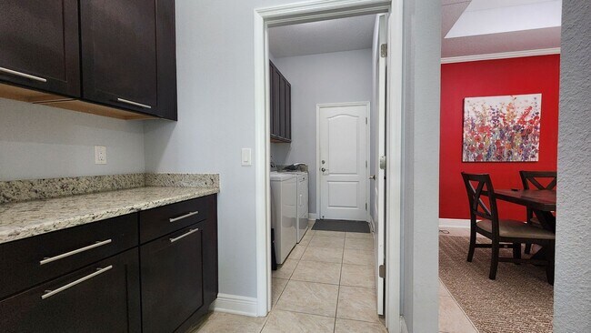 Building Photo - Lakeview Turnkey Furnished Home with Resort Amenities in Gated Rosedale!