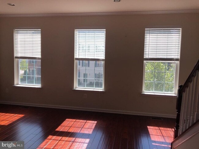 Building Photo - 7242 Brinley Way