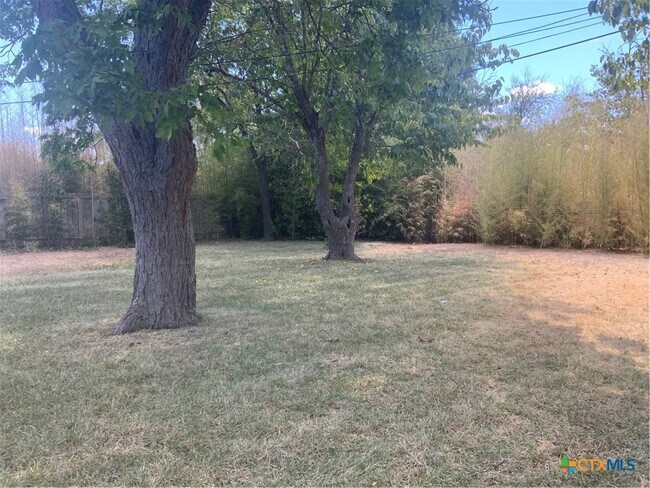 Building Photo - 2016 S 11th St